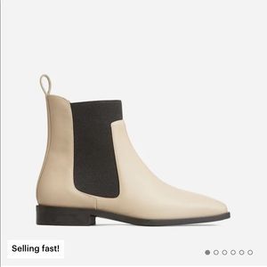 Everlane NWT biscuit Square toe Chelsea Boot 6.5